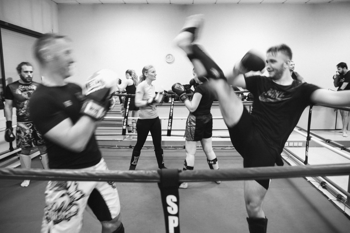 Technique de jambe sur le ring